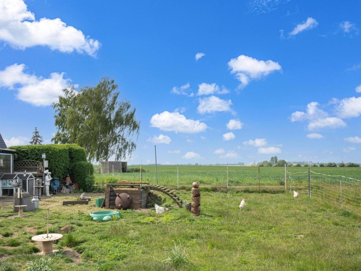 Beautiful Bungalow In Poel Near The Beach Fahrdorf  エクステリア 写真